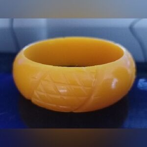 Genuine BAKELITE Vintage Carved 1" Tall Butterscotch Bracelet - Very Collectible